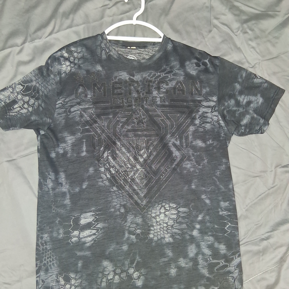 American Fighter Gray Black Short-Sleeve Graphic Tee